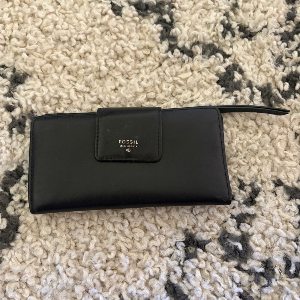 Fossil wallet